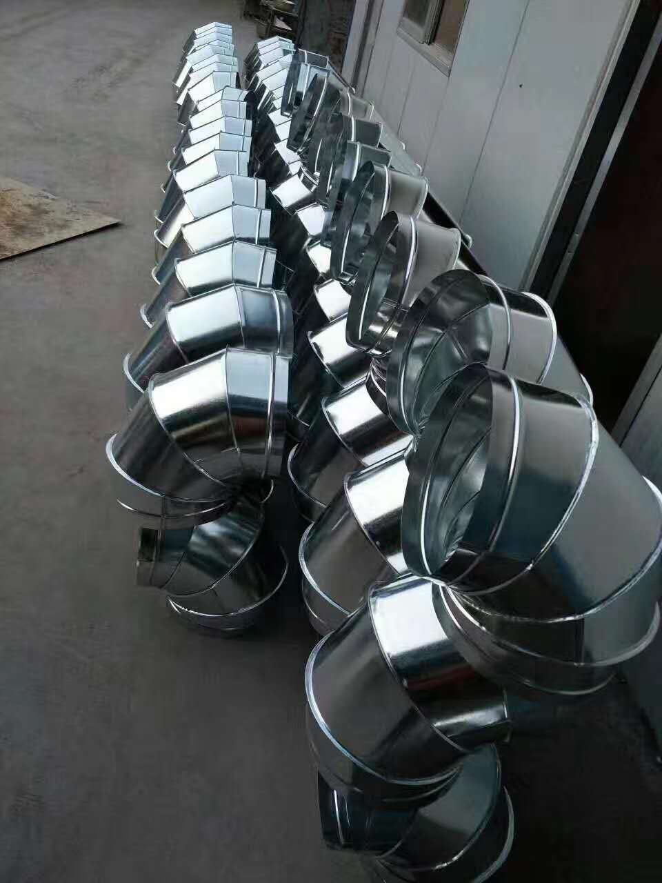 湖南省偉利翔機(jī)械通風(fēng)設(shè)備有限公司,永州市生產(chǎn)安裝螺旋風(fēng)管,共板風(fēng)管,消防風(fēng)管,銷(xiāo)售冷風(fēng)機(jī),負(fù)壓風(fēng)機(jī)